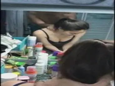 Gadis Cantik Pasrah Digenjot Saat Mau Make UP