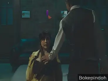 Pemerkosaan terhadap agen wanita payudara besar